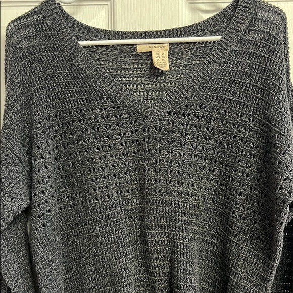 Dkny Gray V-Neck Sweater Soft Knit Casual - Picture 3 of 4